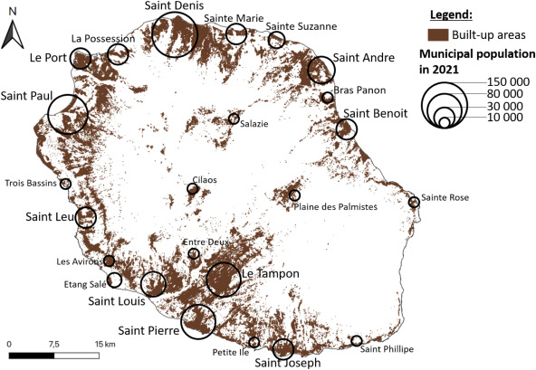 Zones bâties et population municipale par commune à La Réunion (2021)